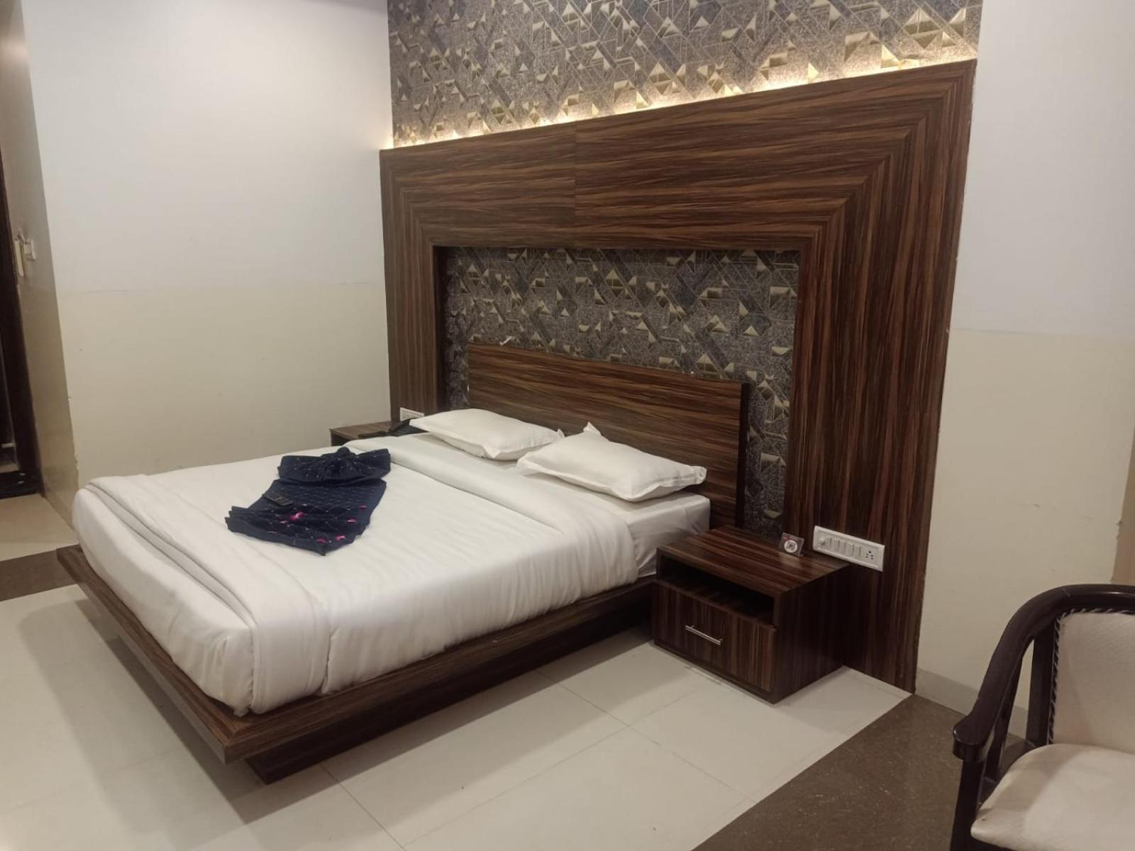 Hotel Ps Residency Shivpurī Exterior foto